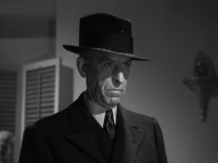 Oh, hey, that's the titular thin man. That the series is named after. Who dies ten minutes into this entry. Whoops. 
