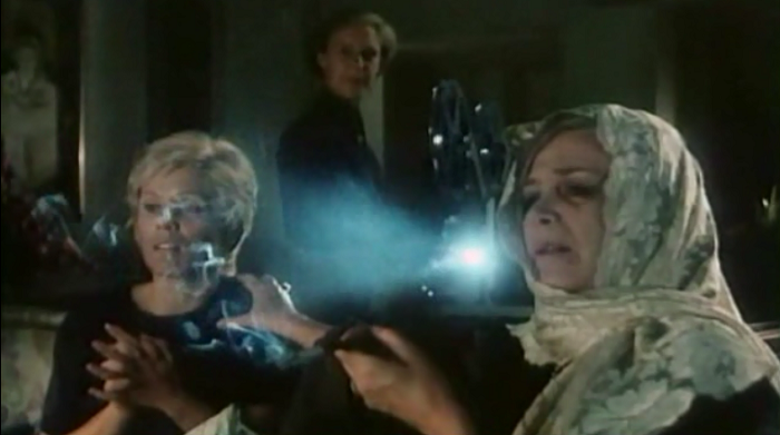 Besides riffing on Sunset Boulevard, the movie outright references it at several points. When being welcomed to Fedora's villa, Dutch is ordered to wipe his feet much in the same way Holden was ordered to do so back in Sunset.