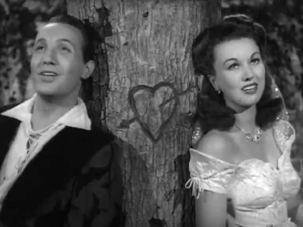 It's amazing how such a simple shot screams "1940s".