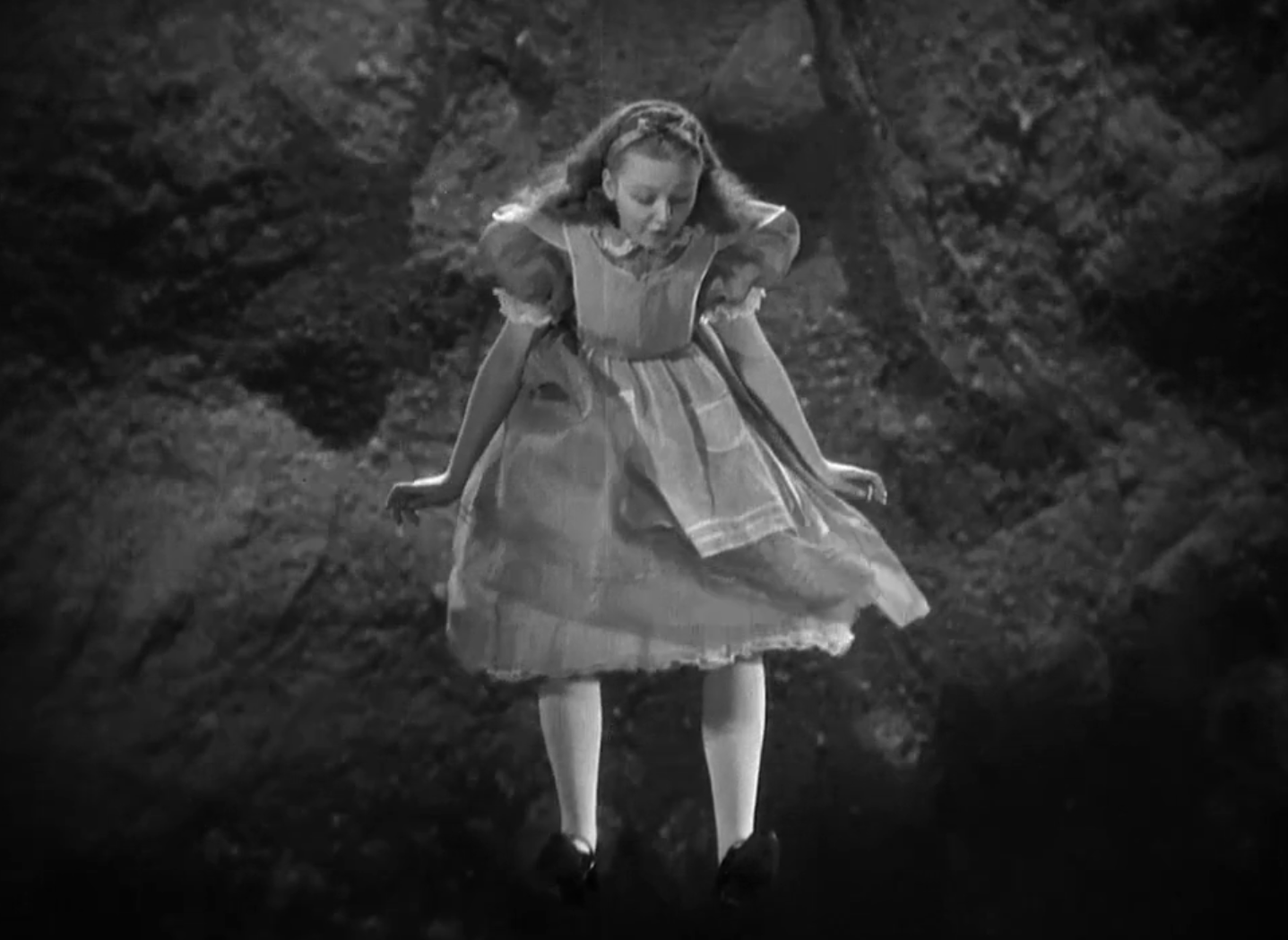 Alice in Wonderland (1933) Review, with Charlotte Henry