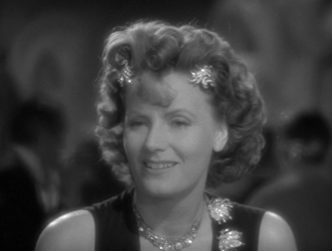 Reading the behind the scenes on the movie and it's clear that Garbo just didn't care any more, and seemed to make the worst choices on her wardrobe and styling possible. Case in point.