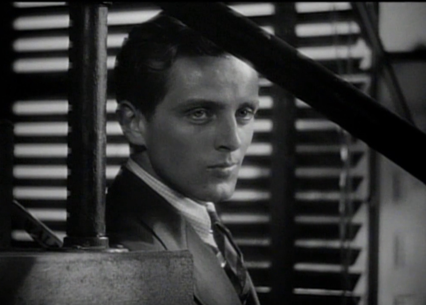 An American Tragedy (1931) Review, with Phillips Holmes, Sylvia Sidney, and Frances Dee