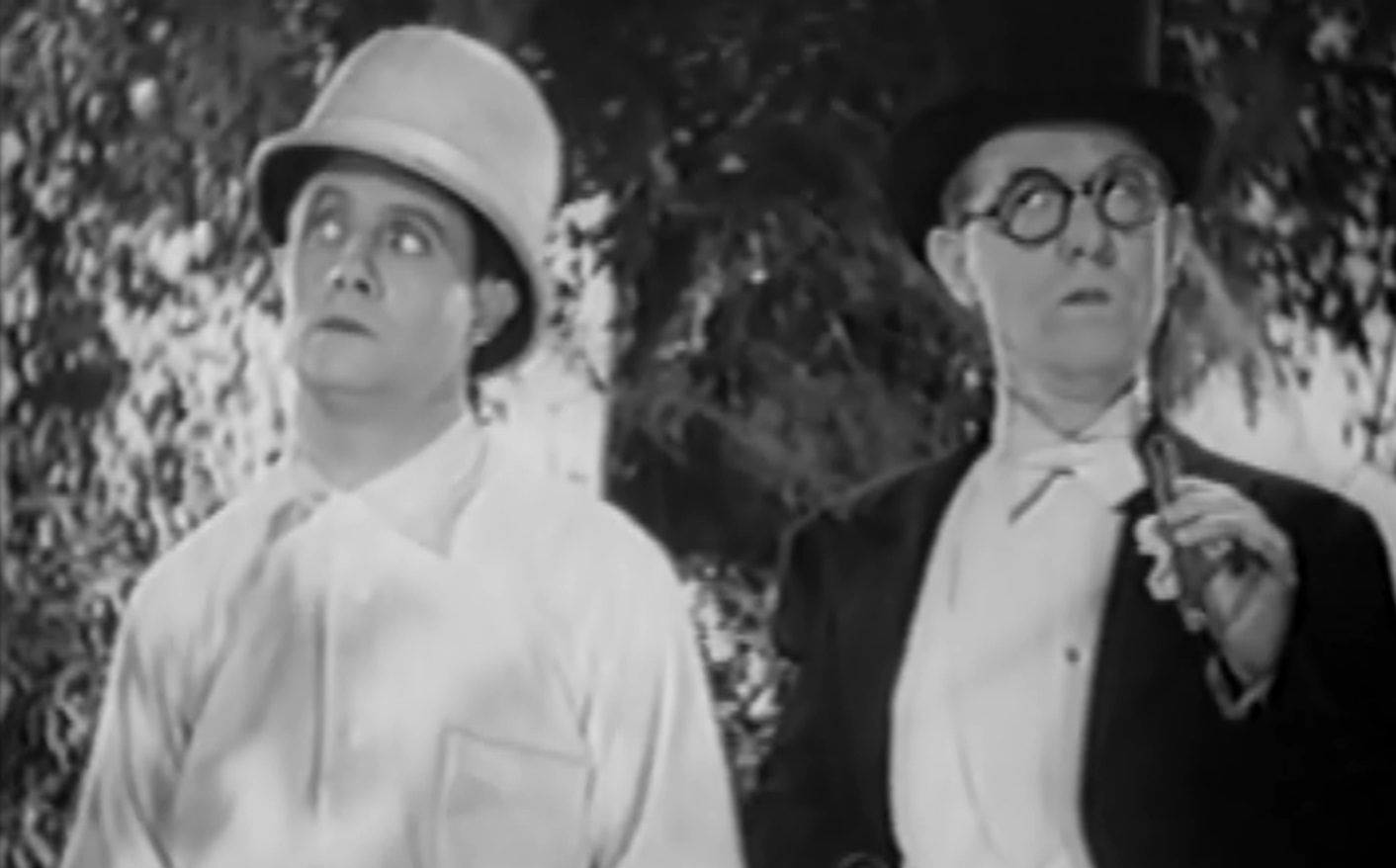 So This Is Africa (1933) Review, with Wheeler & Woolsey and Raquel Torres