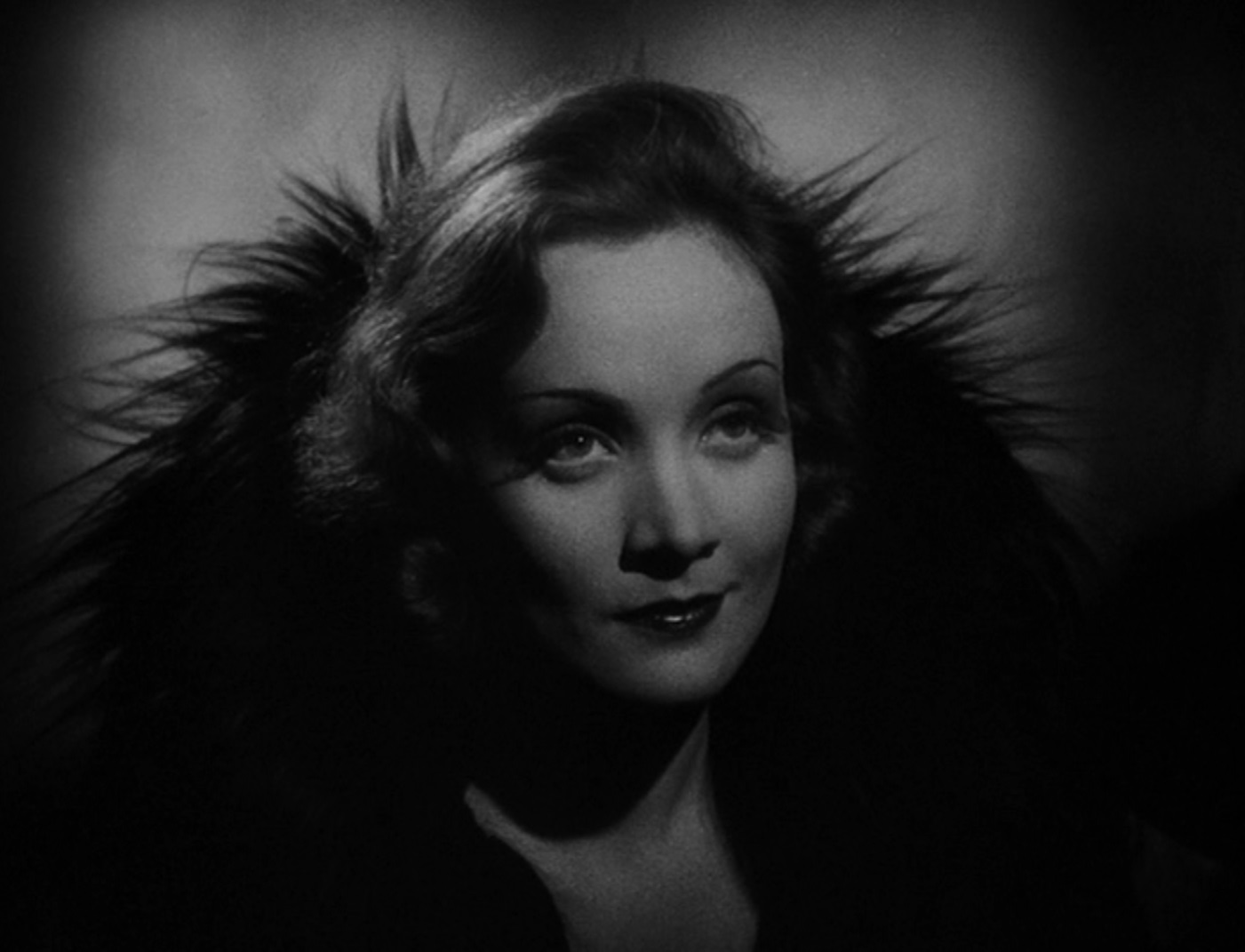 Dishonored (1931) Review, with Marlene Dietrich