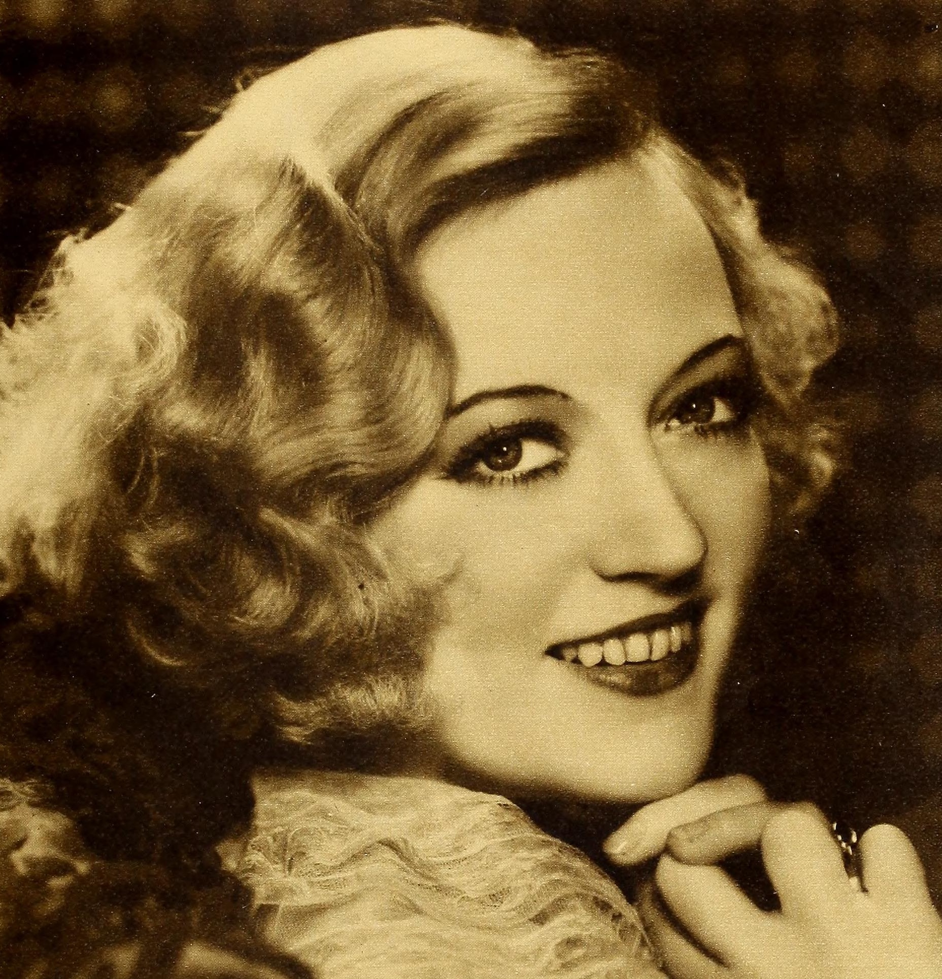 Blondie of the Follies (1932) Review, with Marion Davies, Billie Dove and Robert Montgomery
